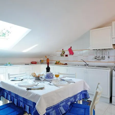 Mamma Rosanna - In With Terrace Apartment *