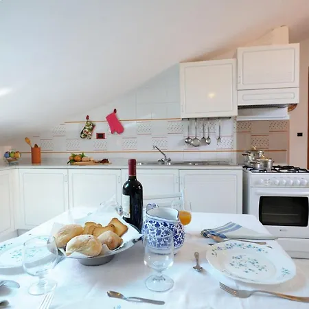 Mamma Rosanna - In With Terrace Apartment