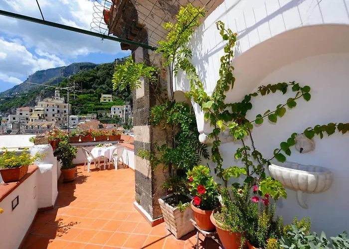 Mamma Rosanna - In With Terrace Apartment