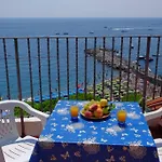 Mamma Rosanna - In With Terrace Apartment