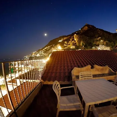 Mamma Rosanna - In With Terrace Apartment Amalfi